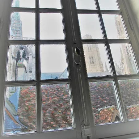 F2 De Charme Au Coeur De Rouen, Vu Unique Sur La Cathedrale * Ρουέν