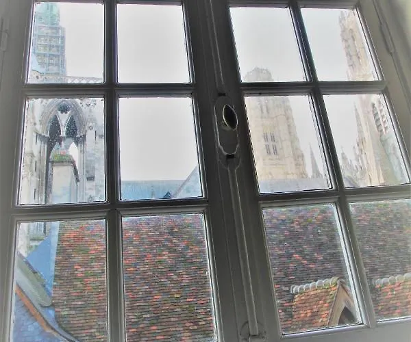 F2 De Charme Au Coeur De Rouen, Vu Unique Sur La Cathedrale * Ρουέν